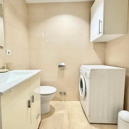 Palmeras Beachfront And Pool Cozy * Fuengirola