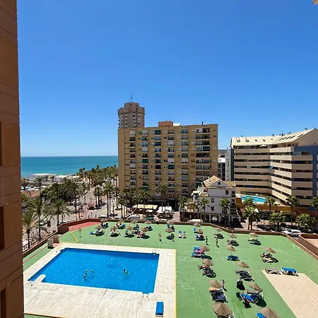 Palmeras Beachfront And Pool Cozy 公寓 *