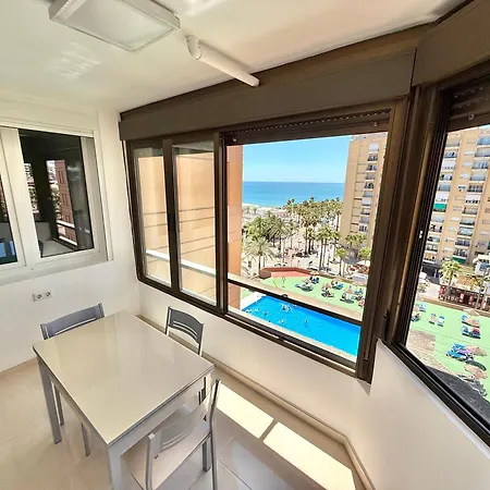 Palmeras Beachfront And Pool Cozy