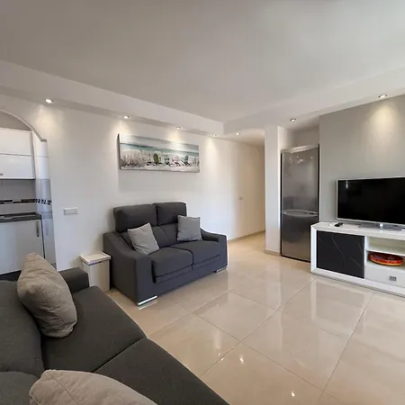 Palmeras Beachfront And Pool Cozy *