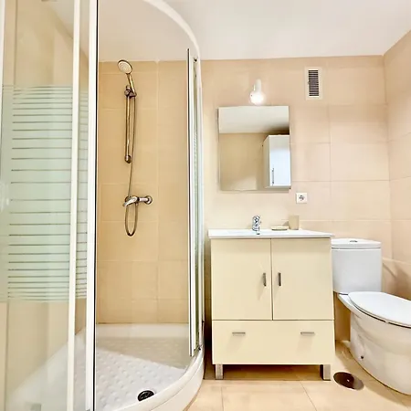 Palmeras Beachfront And Pool Cozy * Fuengirola